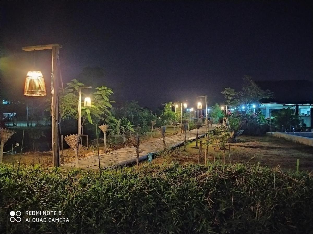 Angels Chambres D'Hotes Rong Sak Exterior foto